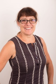 Dr Suzanne Crengle