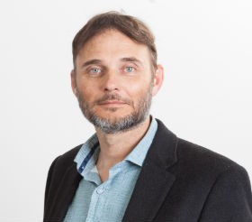 Dr Stuart Farmer